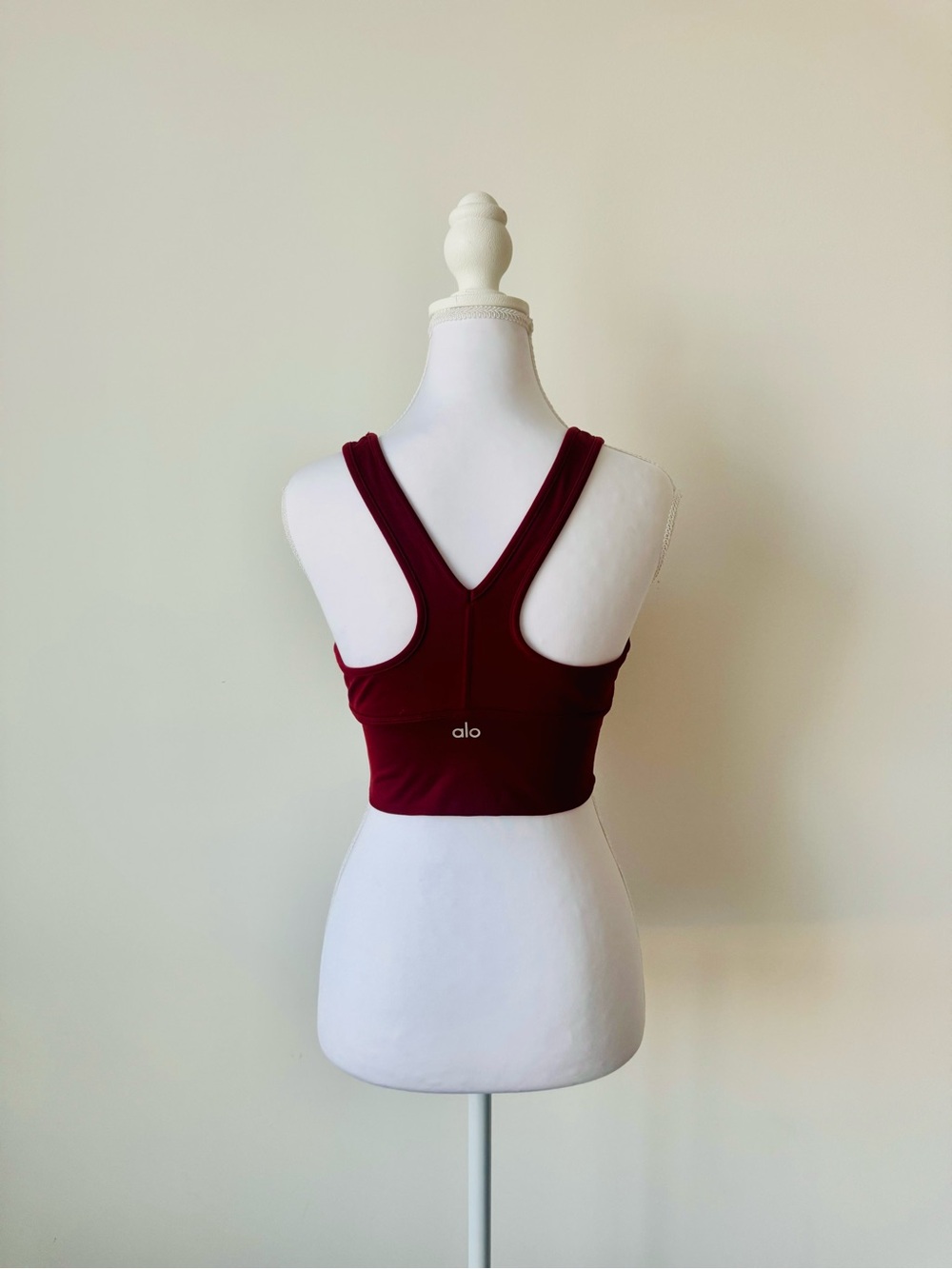 ALO Yoga Wild Thing Burgundy Deep V Ruched Crop Top Sz S 🍷 - Picture 6 of 6